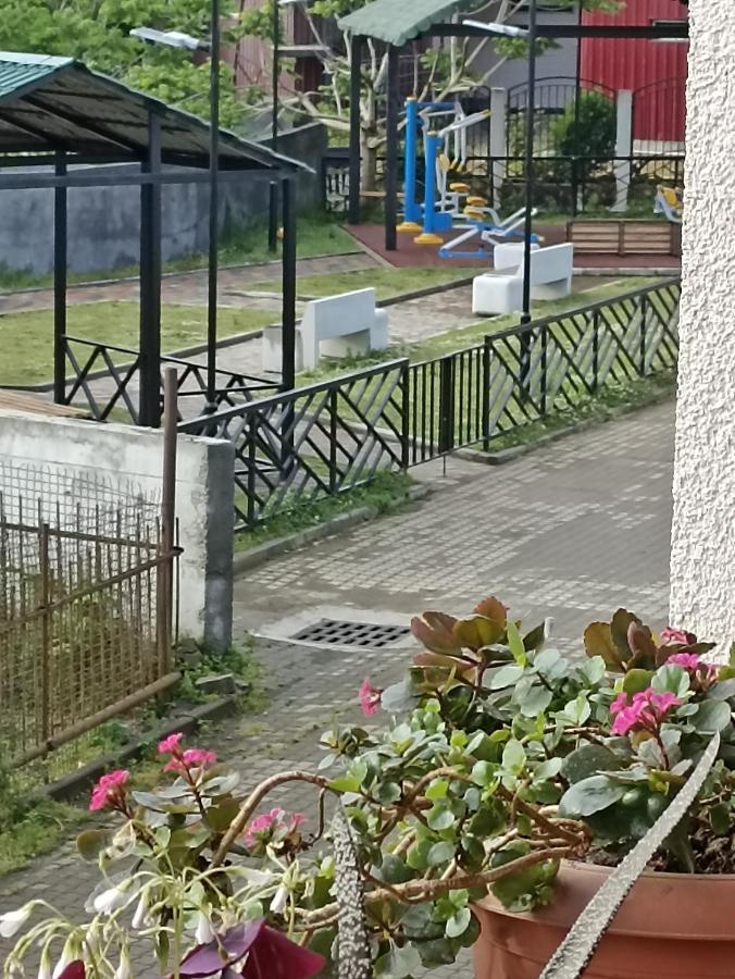 Mini Hotel On Guramishvili 22 Kobuleti Exterior foto
